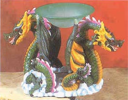 *  YOU  WANT  FANCY  ?  WELL  HERE  IS  A  FANCY  GREEN  TWO  DRAGON  FRAGRANCE  OIL  WARMER  YOU  WILL  JUST  HAVE  TO  HAVE  !!!!