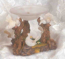 *  YOU  WANT  FANCY  ?  WELL  HERE  IS  A  FANCY  WHITE  DOVES  FRAGRANCE  OIL  WARMER  YOU  WILL  JUST  HAVE  TO  HAVE  !!!!