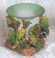 *  YOU  WANT  FANCY  ?  WELL  HERE  IS  A  FANCY  FROGS    FRAGRANCE  OIL  WARMER  YOU  WILL  JUST  HAVE  TO  HAVE  !!!!